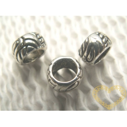 Korálek kovový - barva platina - 6 x 8 mm, velký průvlek 6 mm