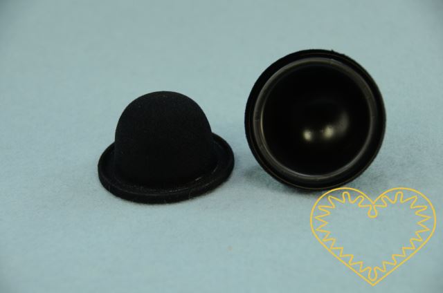 Černá semišovaná buřinka 30 / 40 mm - sada 10 ks. Vhodná jako doplněk postaviček či panáčků. Vnější povrch je semišovaný.