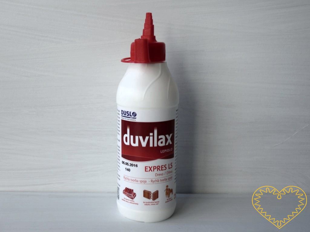 Lepidlo Duvilax® Expres LS je vhodné na lepení tvrdého a měkkého dřeva, překližky, dřevovláknitých a dřevotřískových desek, papíru, kartónu, textilu, korku a jiných savých materiálů. Lepidlo je vhodné pro lepení dětských hraček a předmětů určených pr