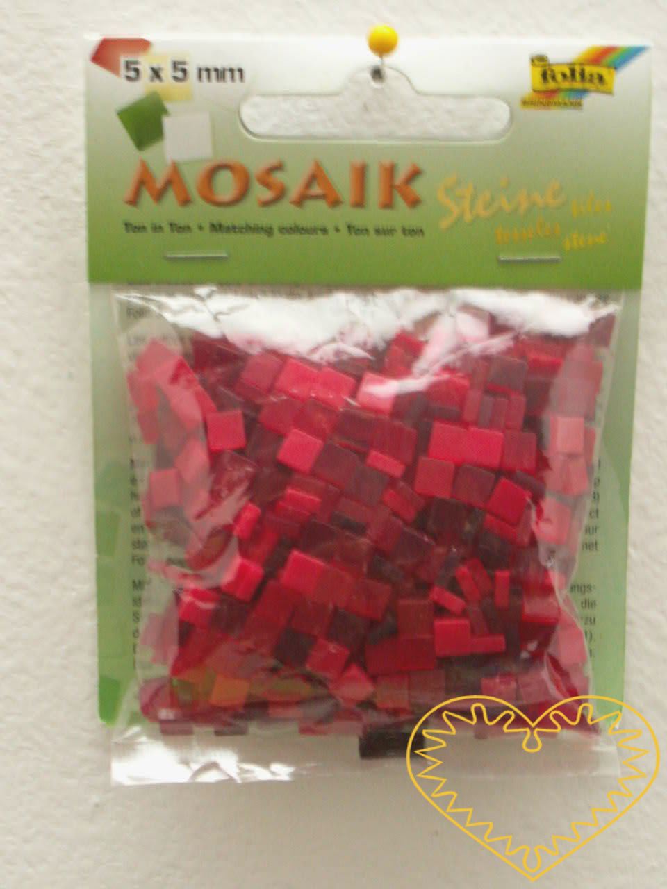 Pryskyřicová mozaika - červený mix - čtverečky 0,5 x 0,5 cm - balení 45 g. Tato mozaika je vyrobena z resinu - pryskyřice, jejíž výhodou je nízká hmotnost a zcela nové barvy. Můžete ji lepit běžným lepidlem jako skleněnou mozaiku, ale pro její lehkos
